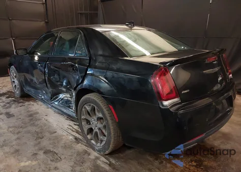 2018 Chrysler 300 300S Awd z USA, uszkodzony, nr VIN 2C3CCAGGXJH309098